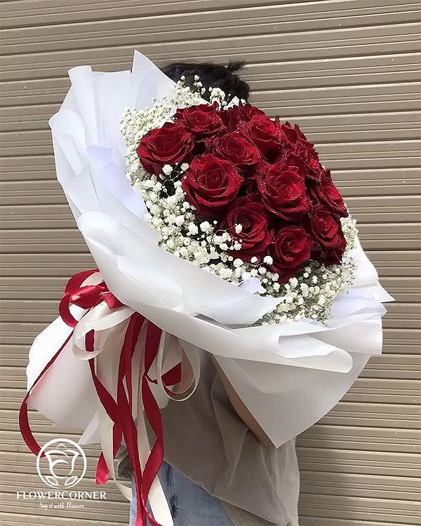 Bó hoa hồng đỏ nhập khẩu cao cấp