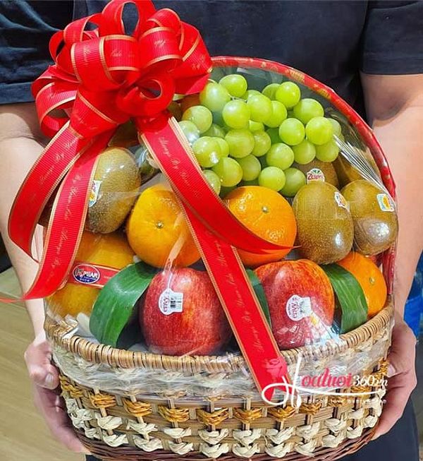 Làm Thế Nào Để Chọn Được Giỏ Hoa Quả Đẹp Và Ý Nghĩa Cho Mọi Dịp Lễ 5 Giỏ hoa quả nhập khẩu