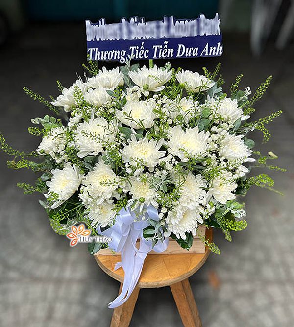Những Giỏ Hoa Đám Tang Ý Nghĩa: Tỏ Lòng Biết Ơn Và Chia Sẻ Nỗi Đau 4 Giỏ hoa viếng đám tang