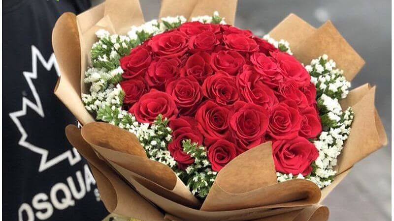 Hoa Sinh Nhật Cho Phụ Nữ Trẻ Tuổi