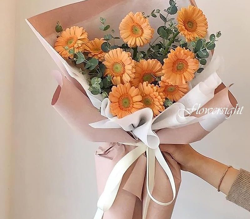 hoa tot nghiep cho nam bi quyet chon hoa y nghia va phong cach 109 4212