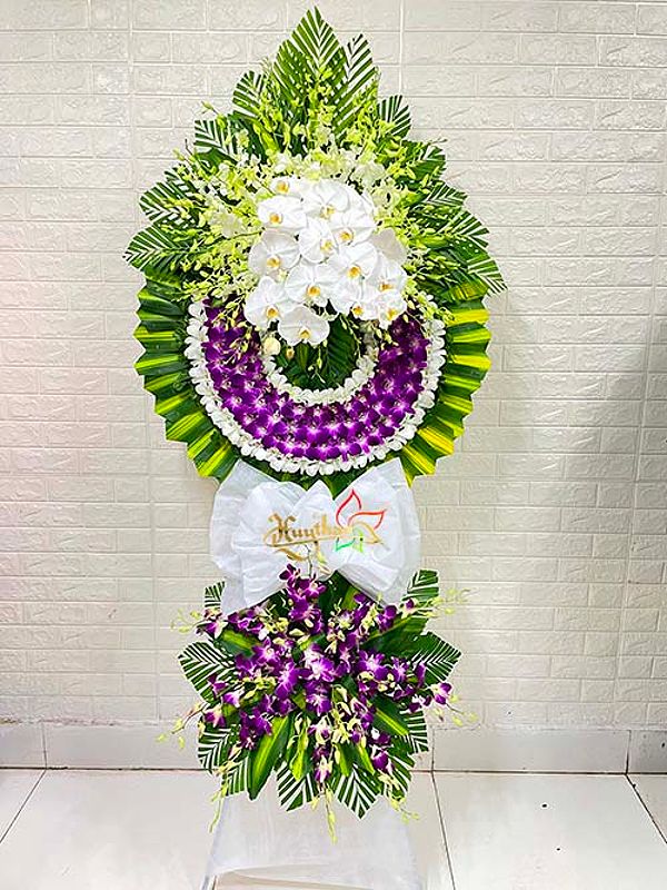 Những Giỏ Hoa Đám Tang Ý Nghĩa: Tỏ Lòng Biết Ơn Và Chia Sẻ Nỗi Đau 3 Lựa chọn hoa phù hợp với tôn giáo của người đã mất